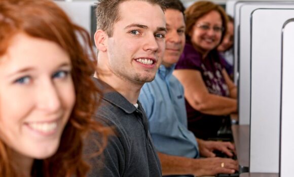 Esami Cambridge Digital: da gennaio 2026 nuove sessioni a Monza e Pavia